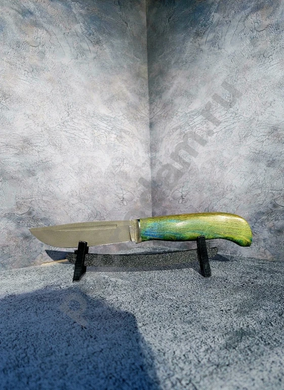 Нож ручной работы из стали Aus 10Co