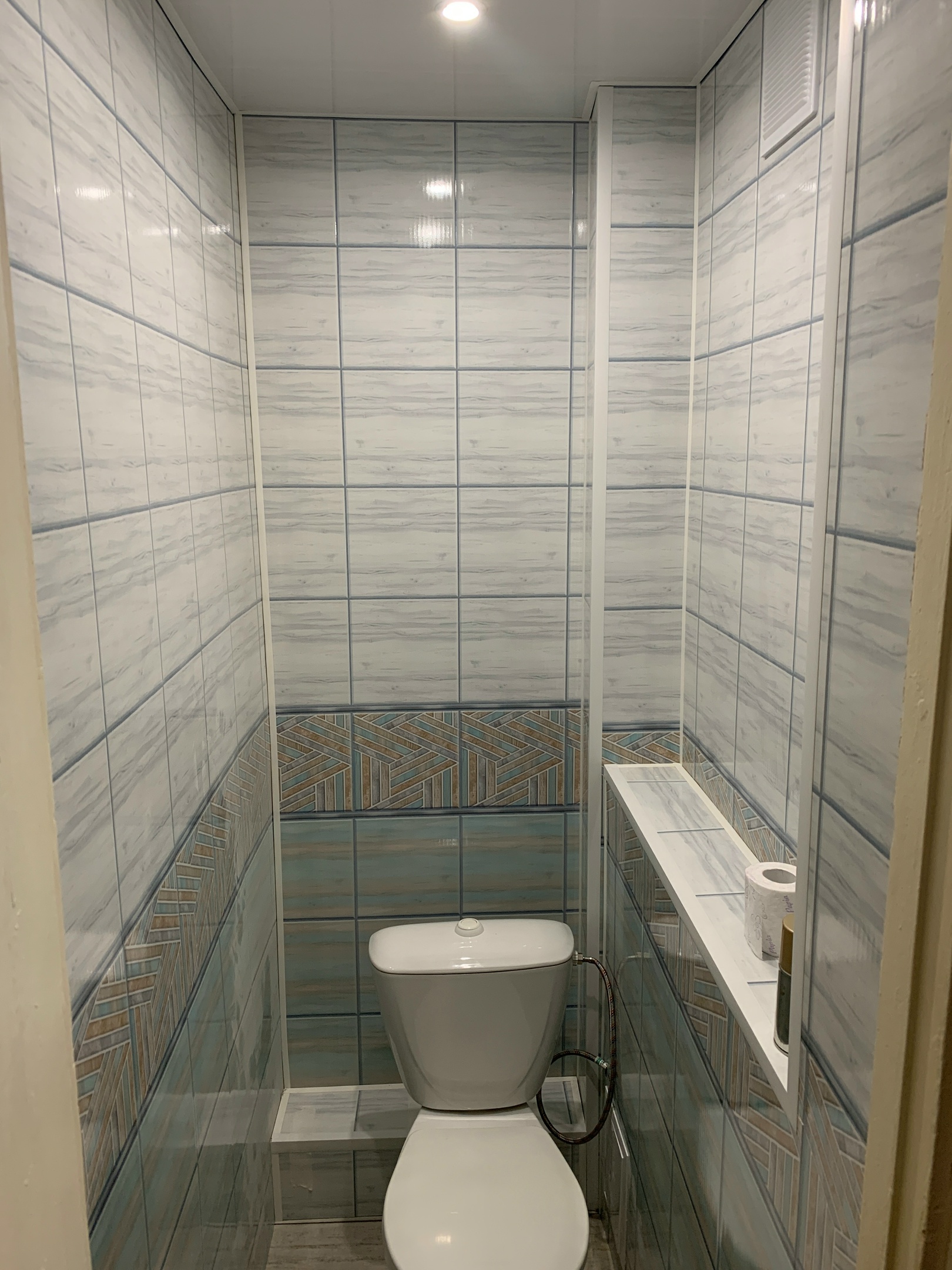 Ремонт ванных комнат, санузлов: Туалет панелями (вместе с материалом)