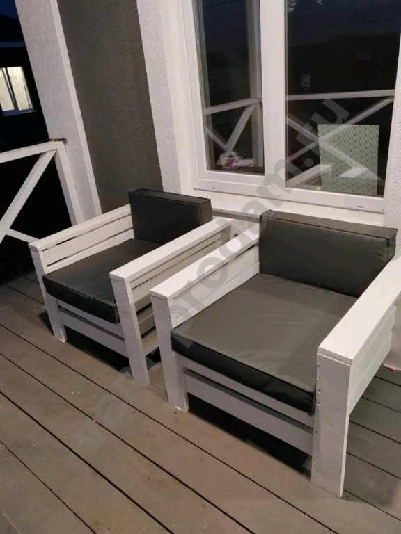 Подушки для диванов , уличной и садовой мебели