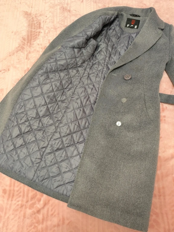 Шерстяное пальто