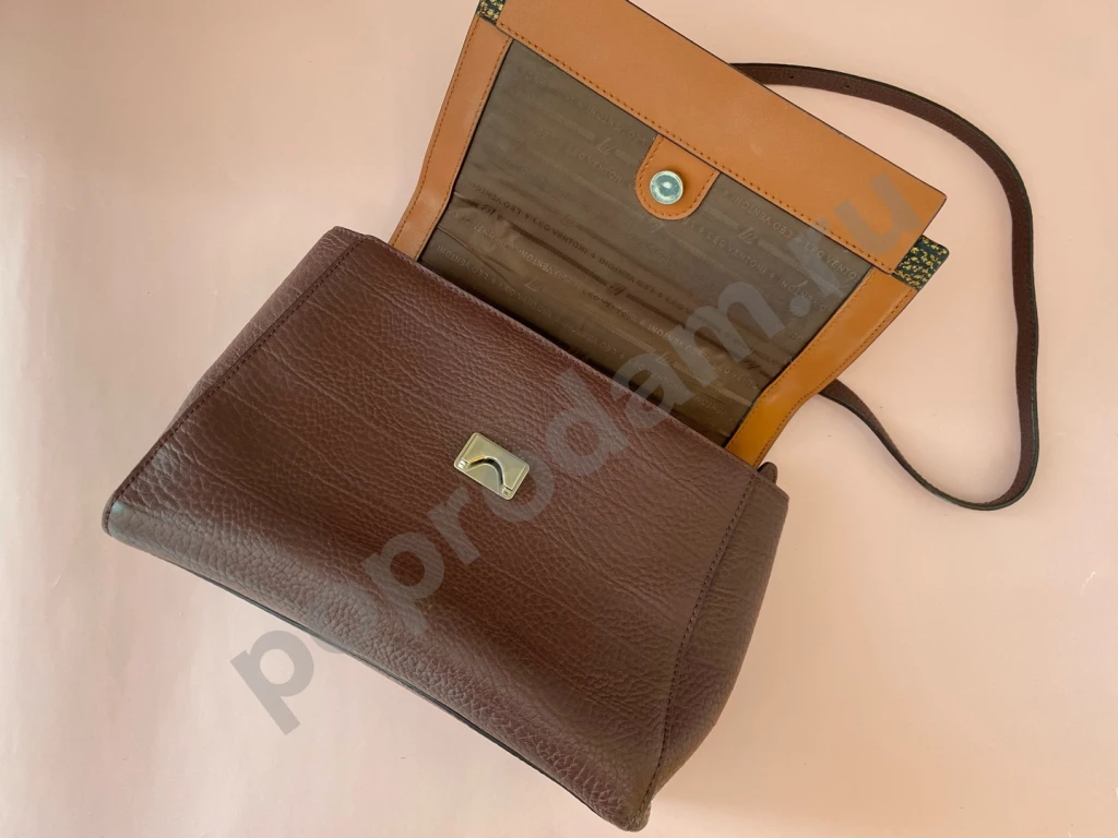 Каркасная бордовая сумка Leo Ventoni кросс-боди Италия