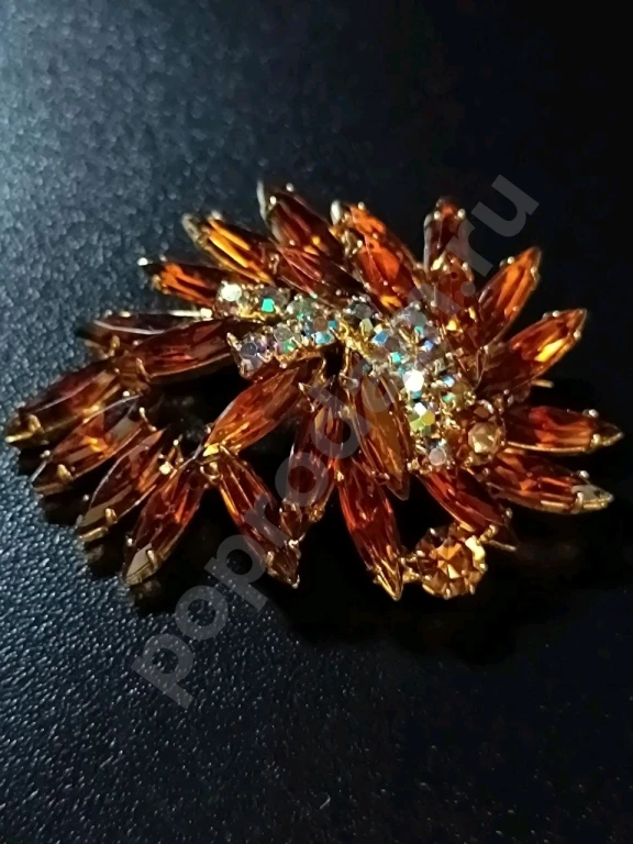 Крупная Брошь. Чехия. Jablonex. Винтаж. Стекло.