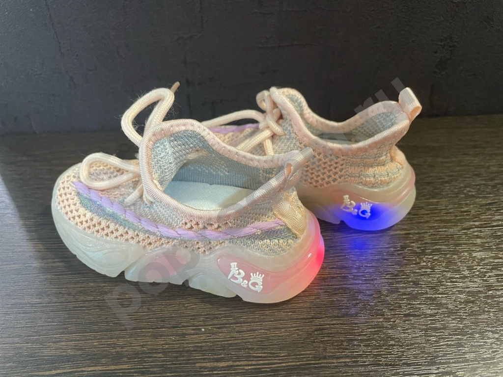 Кроссовки для девочки 22 размер