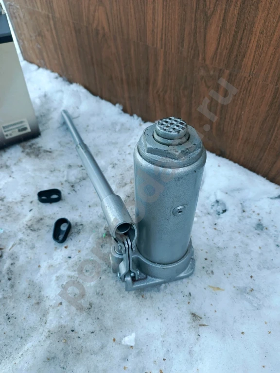 Бутылочный домкрат 5 тонн подъёма. Доставка
