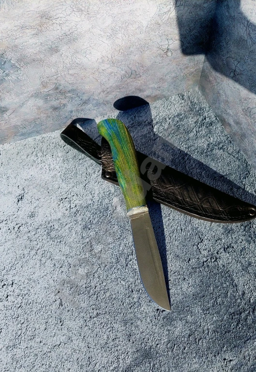 Нож ручной работы из стали Aus 10Co