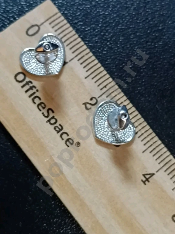 Серьги гвоздики. Серебро 925 пробы. Тризуб. На закрутках.