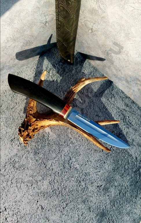 Нож из стали COR-X