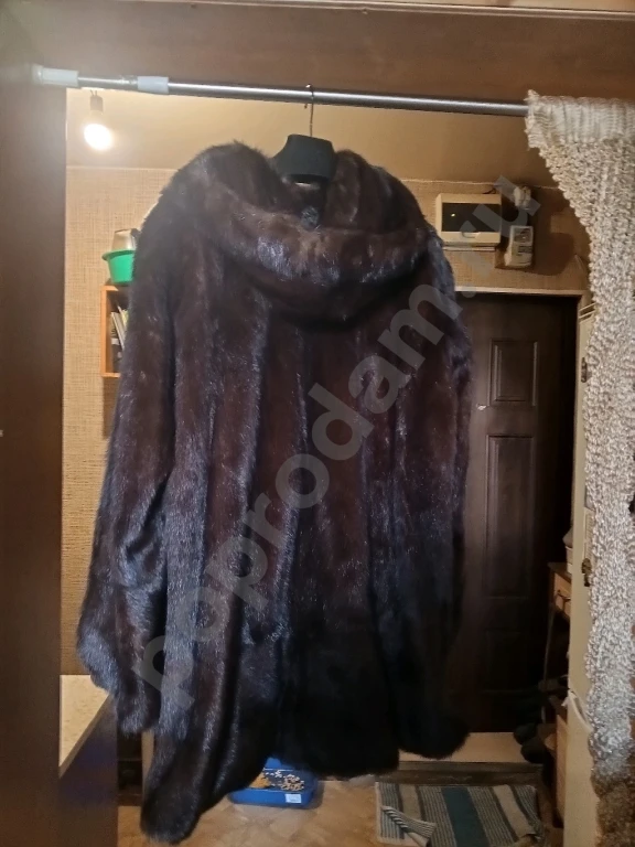 Шуба норковая,цельная.
