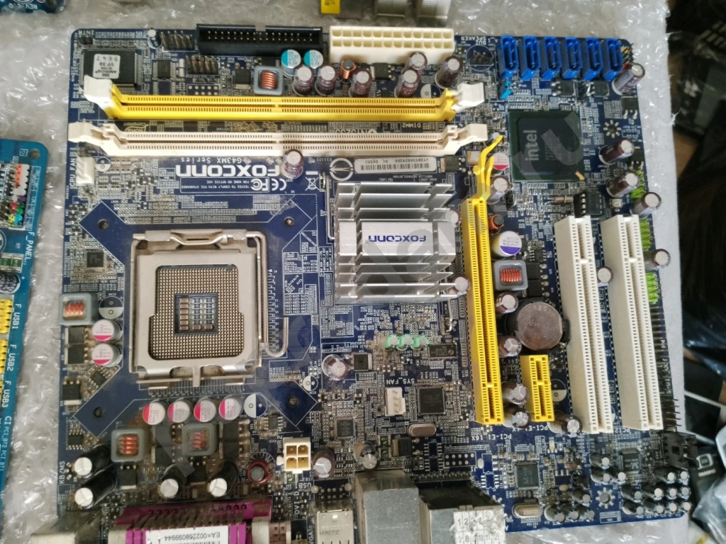 Материнские платы Socket775 DDR2, DDR3