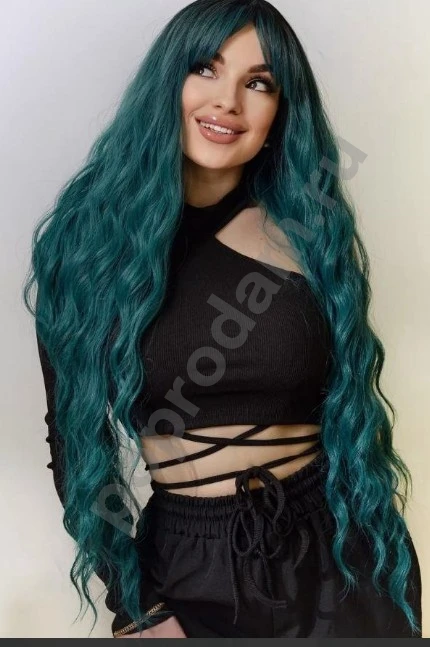 Парик темно зеленый новый