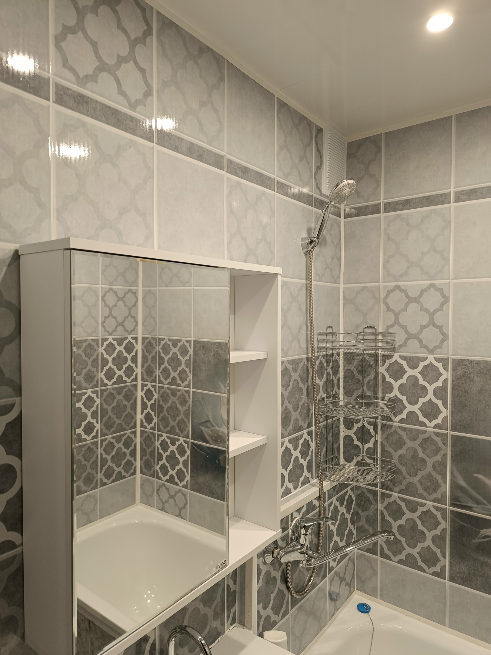 Ремонт ванных комнат, санузлов: Ванная панелями (вместе с материалом)