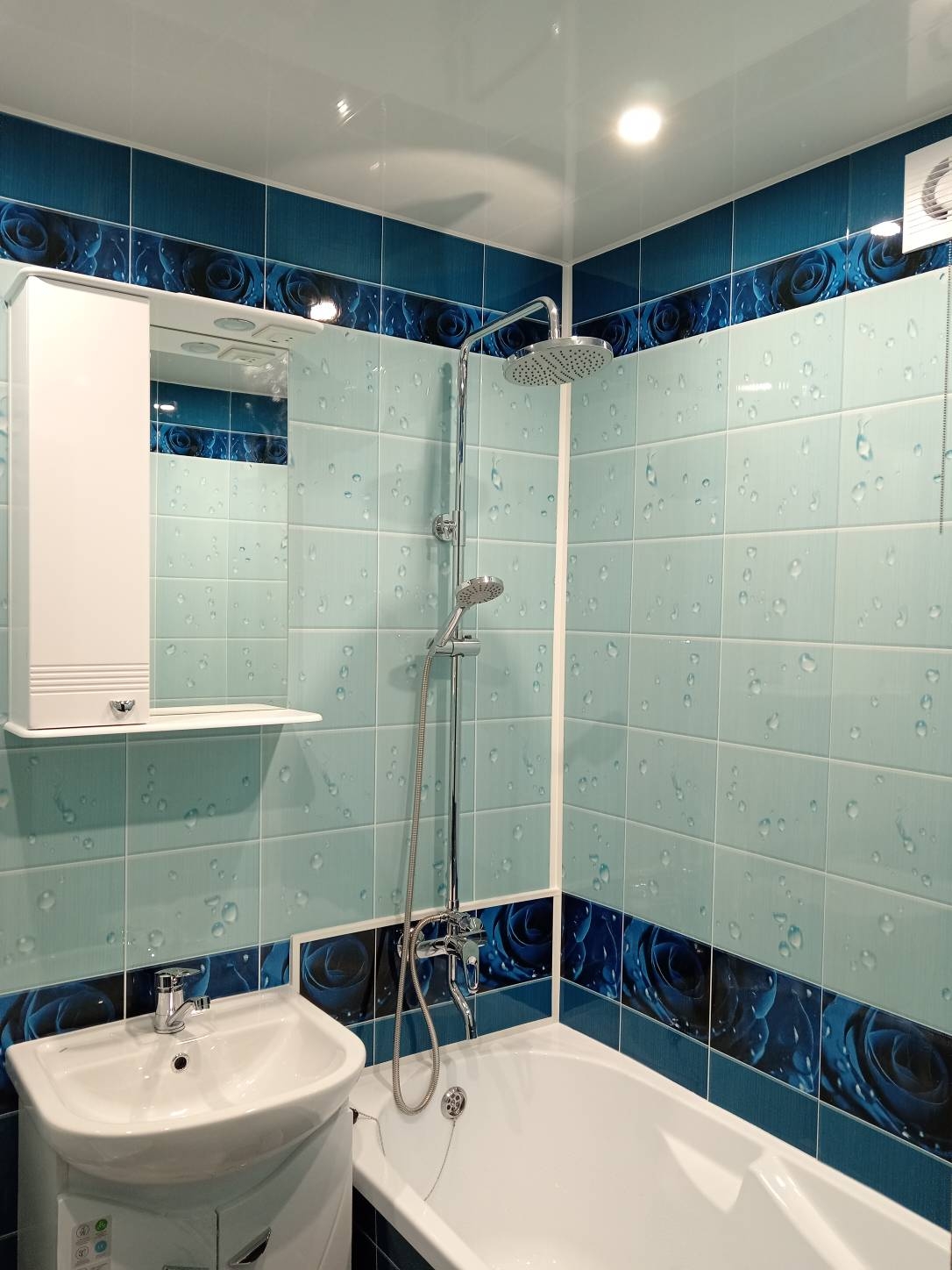 Ремонт ванных комнат, санузлов: Санузел панелями (вместе с материалом)