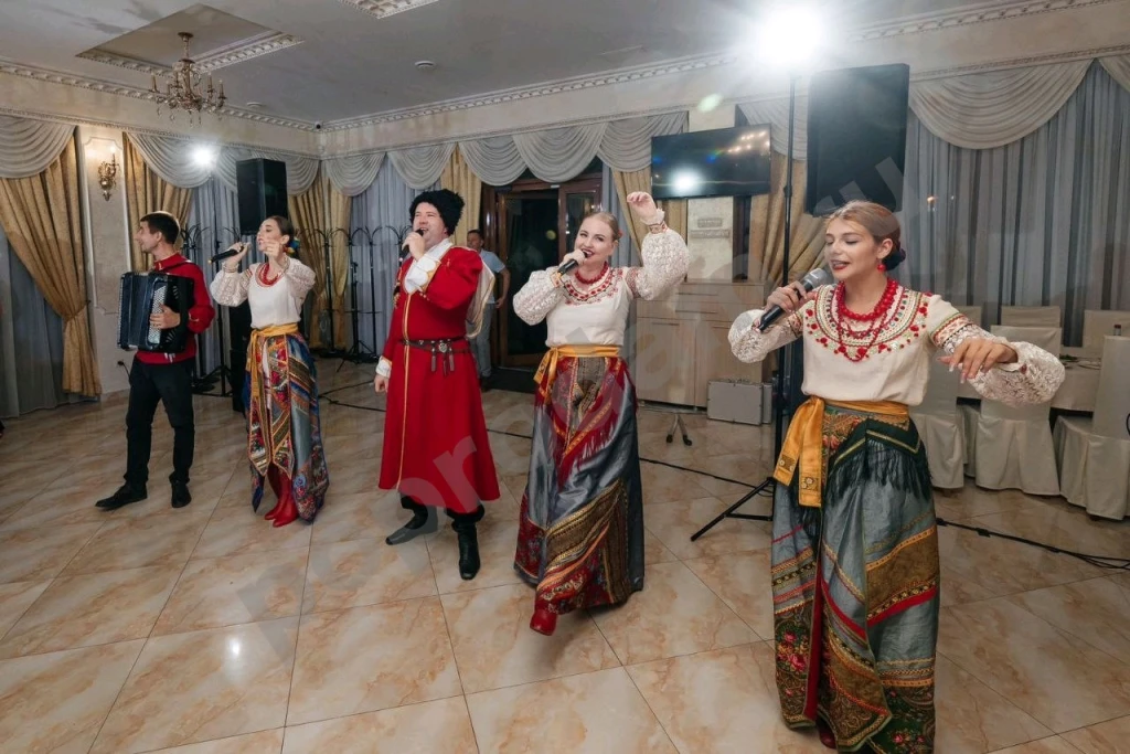 Народный ансамбль, Казачий хор, казаки, артисты на мероприятие