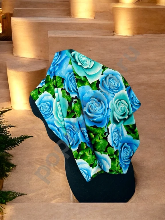 Голубой цветочный платок на голову, шею, плечи