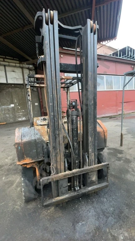 Погрузчик TCM25D