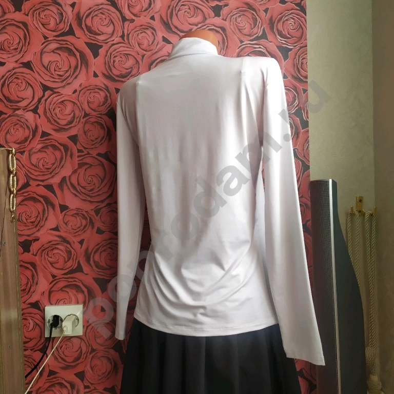 Водолазка белая размер 46 длинный рукав