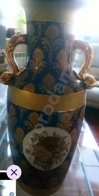 Большая напольная ваза