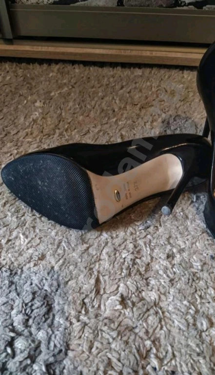 Женские лаковые туфли Sergio rossi Италия