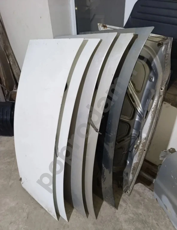 Крышка багажника Део Нексия