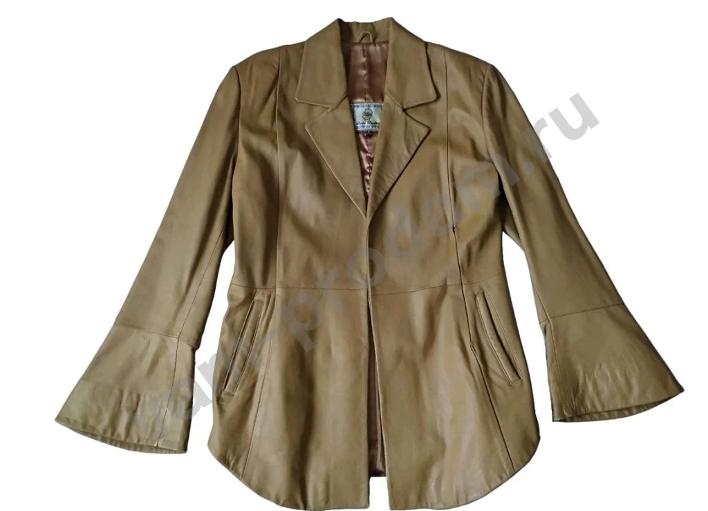 Кожаная куртка бежевая М 44 46 48 демисезонная.