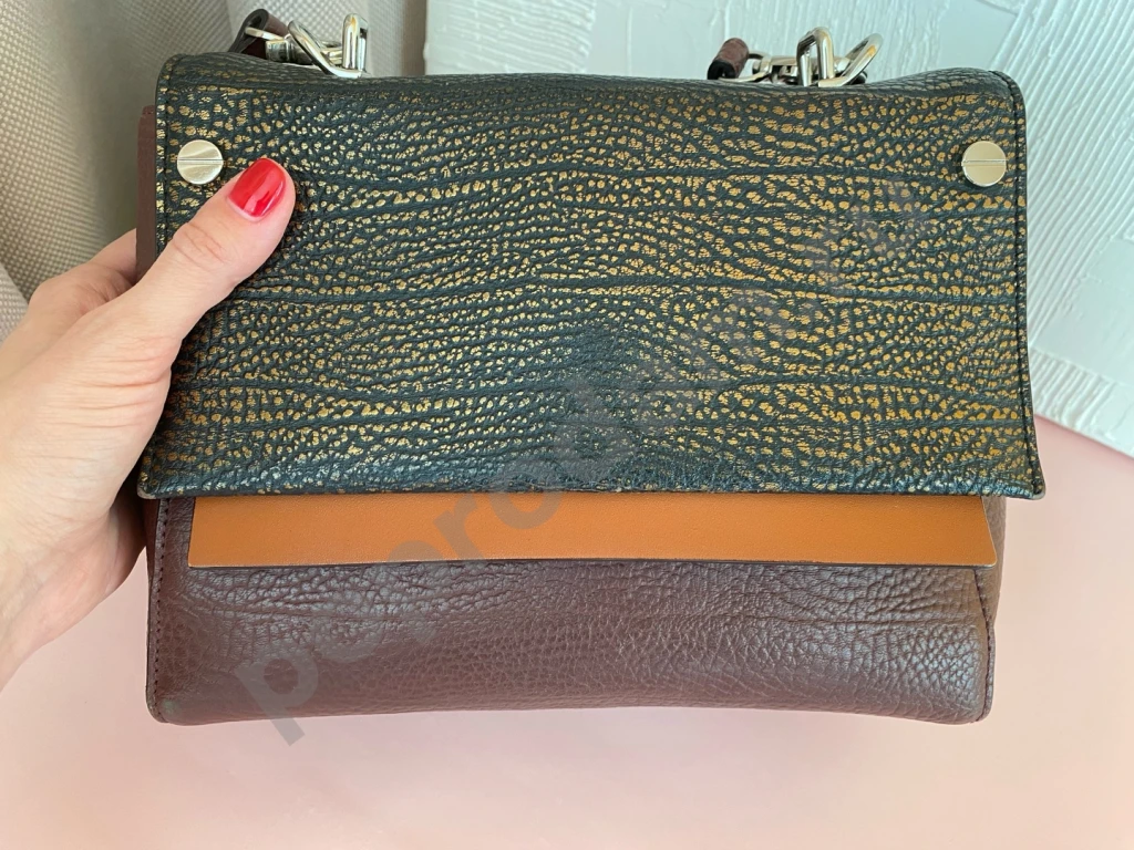 Каркасная бордовая сумка Leo Ventoni кросс-боди Италия