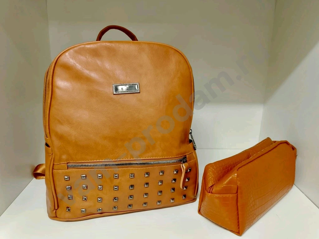 Комплект рюкзак женский и косметичка