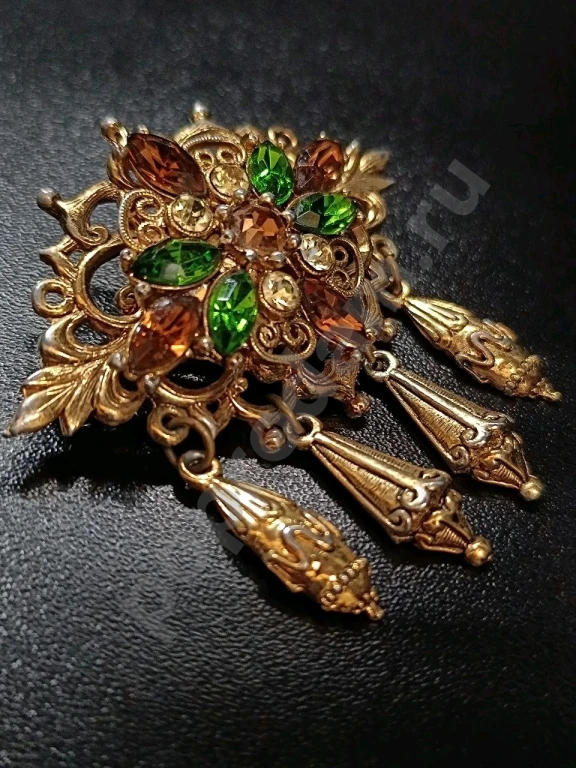 Крупная Брошь с Подвесками. Винтаж. Стекло.