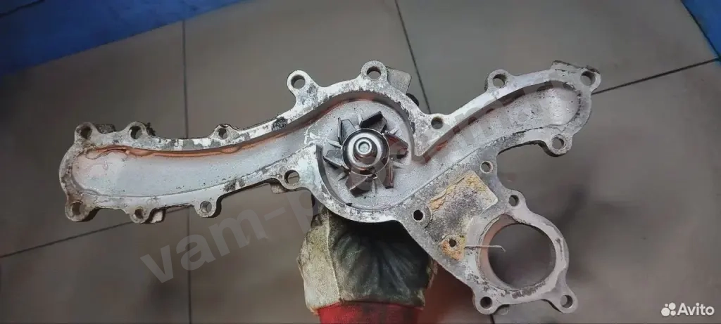 Помпа toyota mark X GRX120 4GR-FSE контрактная