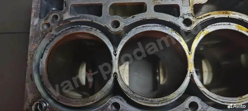 Блок цилиндров Nissan Juke YF15 HR15DE