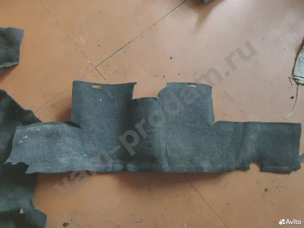 Обшивка багажника задняя панель бмв е30