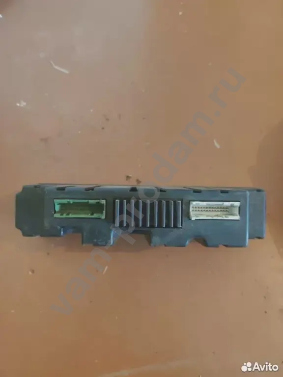 Передняя панель отопителя бмв е32