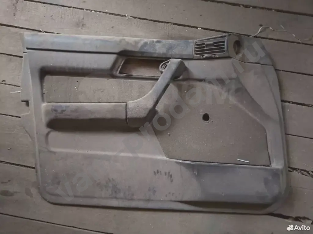 Обшивка двери передней левой бмв е34