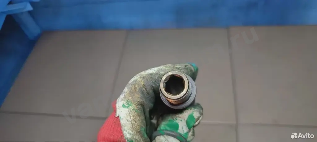 Штуцер форсунки Форд