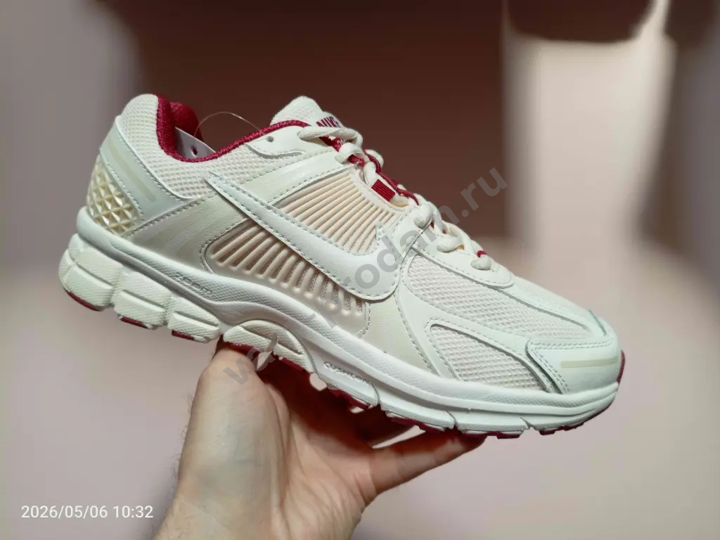 кроссовки мужские nike vomero 5
