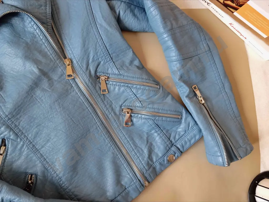 Кожаная куртка женская размер М