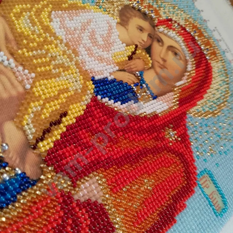 Икона вышитая бисером "Богородица Почаевская",ручная работа