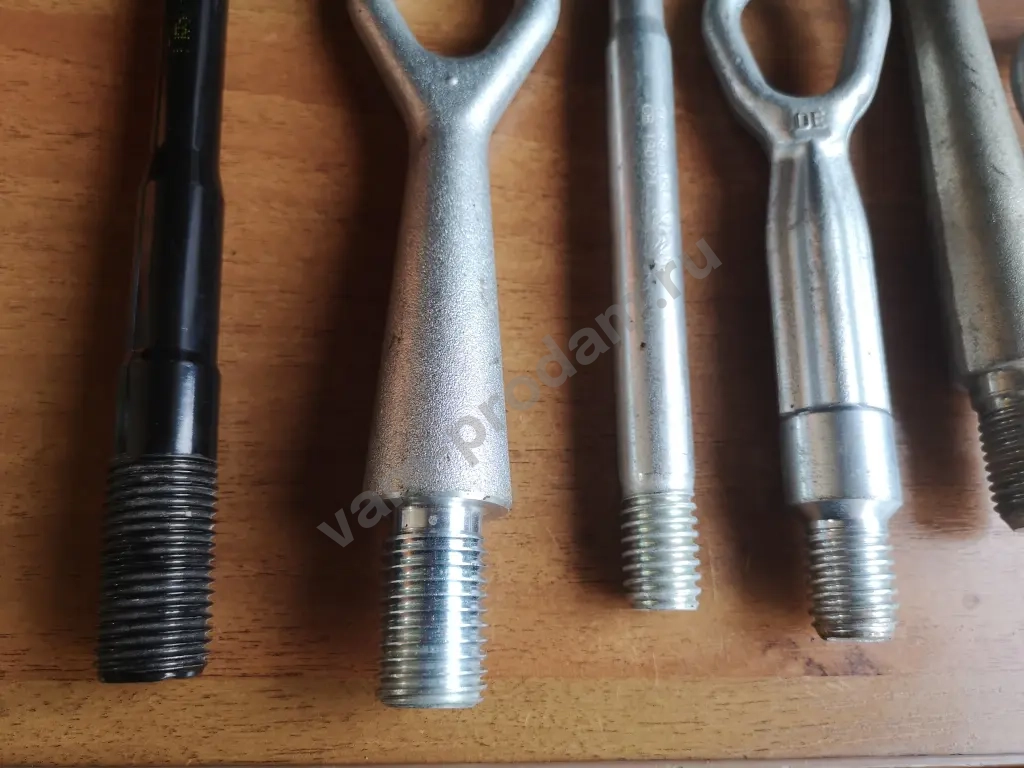 набор инструмента в авто