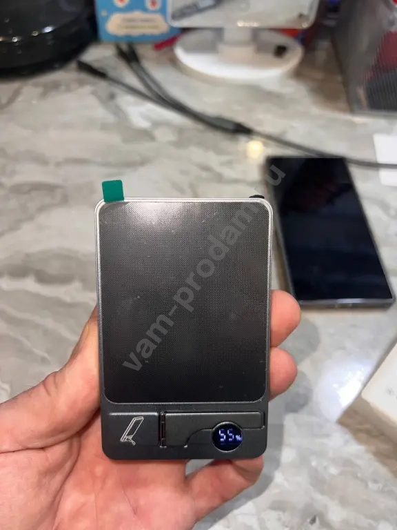 Повербанк MagSefe