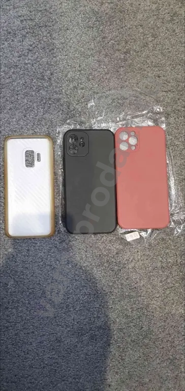 Новые чехлы для телефонов 2 шт