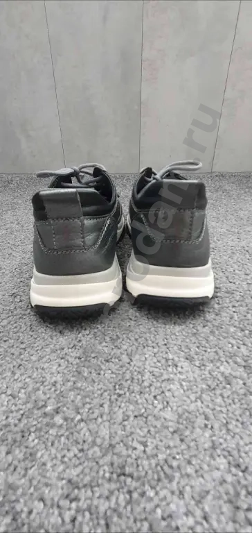 Кроссовки BROADWAY.