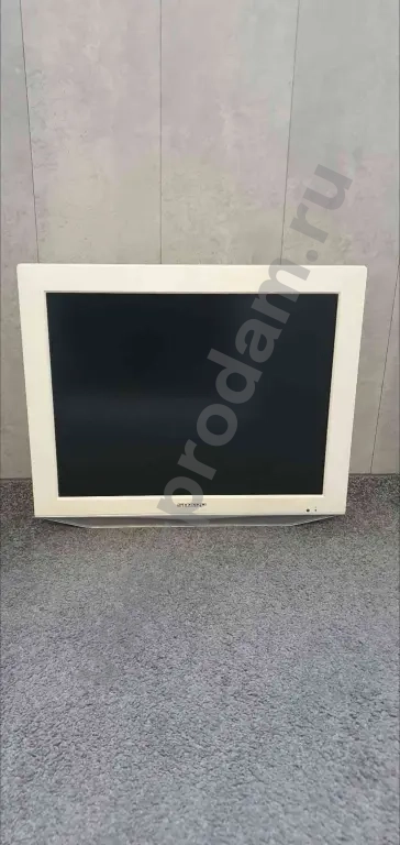 Tелевизop SHARP