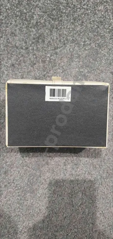 Деревянная шкатулка