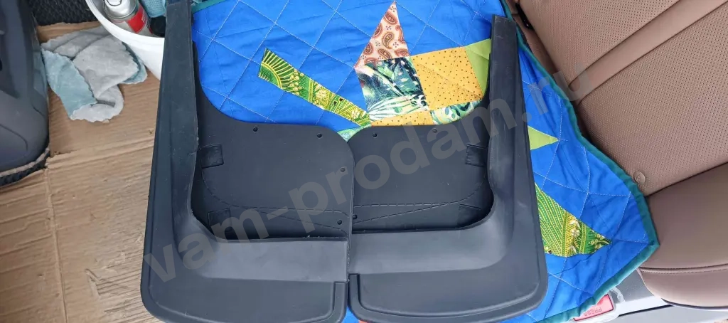 Брызговики универсальные на Хендэ Стария