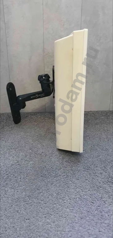 Tелевизop SHARP