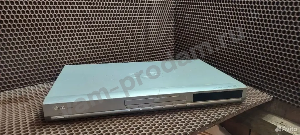 DVD плеер LG DV3781 (Декабрь 2003)