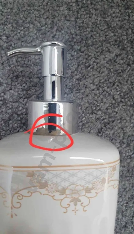 Дозатор для жидкого мыла
