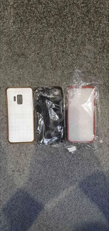 Новые чехлы для телефонов 2 шт