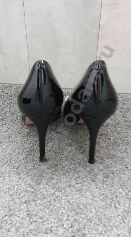 Hoвыe туфли Vitacci