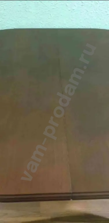 Кухонный стол