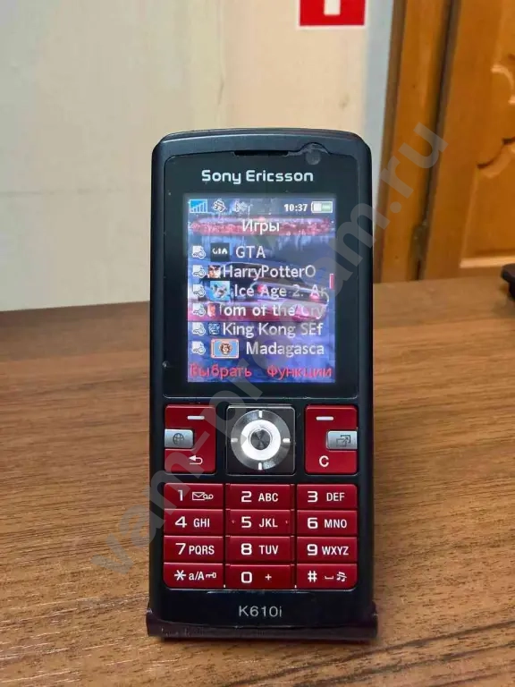 Кнопочный телефон Sony ericsson K610i